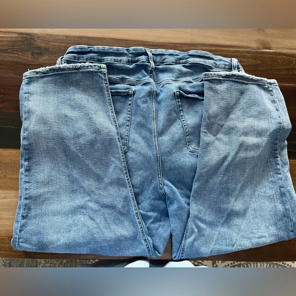 Plus Boyfriend Jeans - Picture 7 of 11